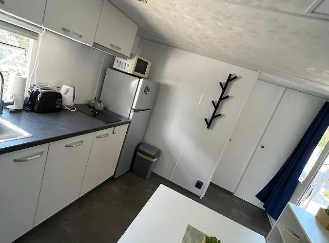 Parque de vacaciones Dm Mobile Jezera